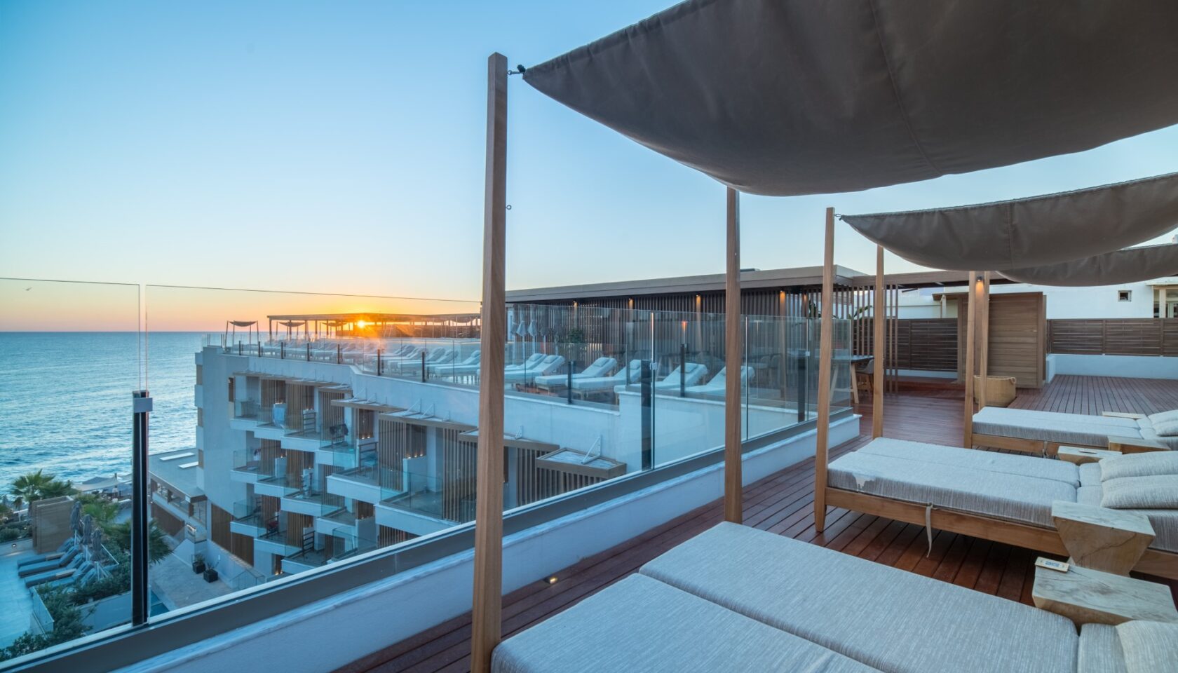 Atmosphere Pool Bar Lounge, Hersonissos Akasha Beach Hotel & Spa